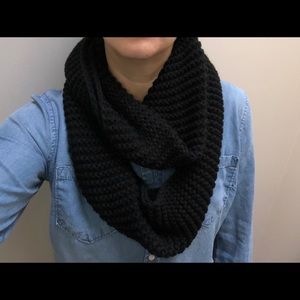 Infinity scarf